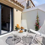 Grund Suites Gallery By Freshapartments